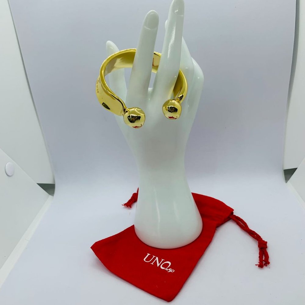 UNO DE 50 ZEN BRACELET Rigid Gold plated bracelet with two balls